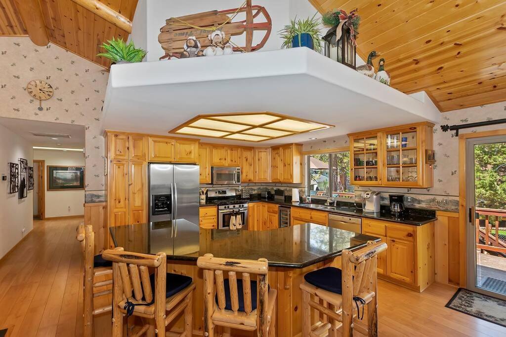 Teakwood - 3-Br Spa, Fire Pit, Quiet, Ac, Centrally Located Big Bear Lake Exterior foto
