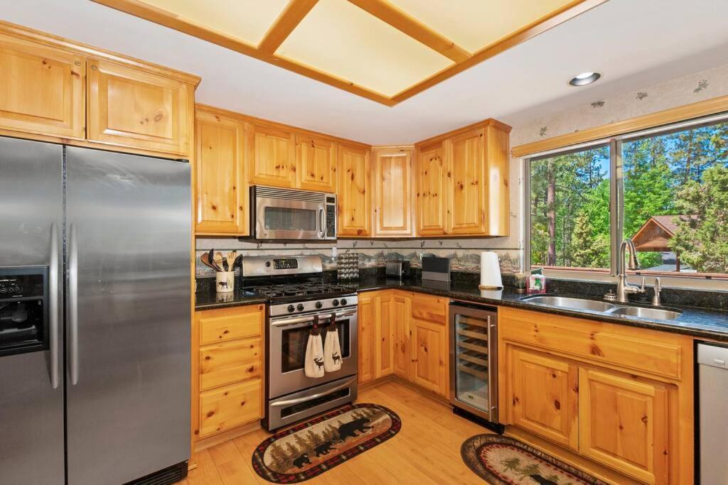 Teakwood - 3-Br Spa, Fire Pit, Quiet, Ac, Centrally Located Big Bear Lake Exterior foto