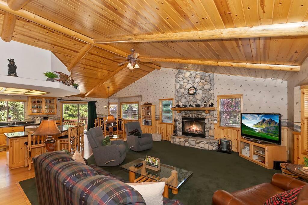 Teakwood - 3-Br Spa, Fire Pit, Quiet, Ac, Centrally Located Big Bear Lake Exterior foto